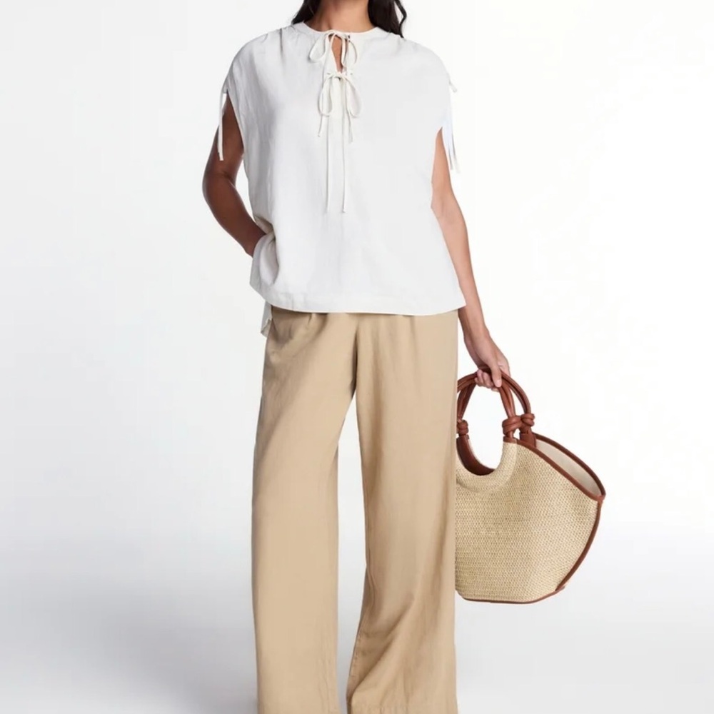 Time and Tru Light Birch| Linen Blend Blouse NWT